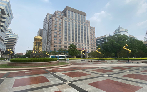 中国写字楼运营服务行业市场快速增长;存在六大进入壁垒