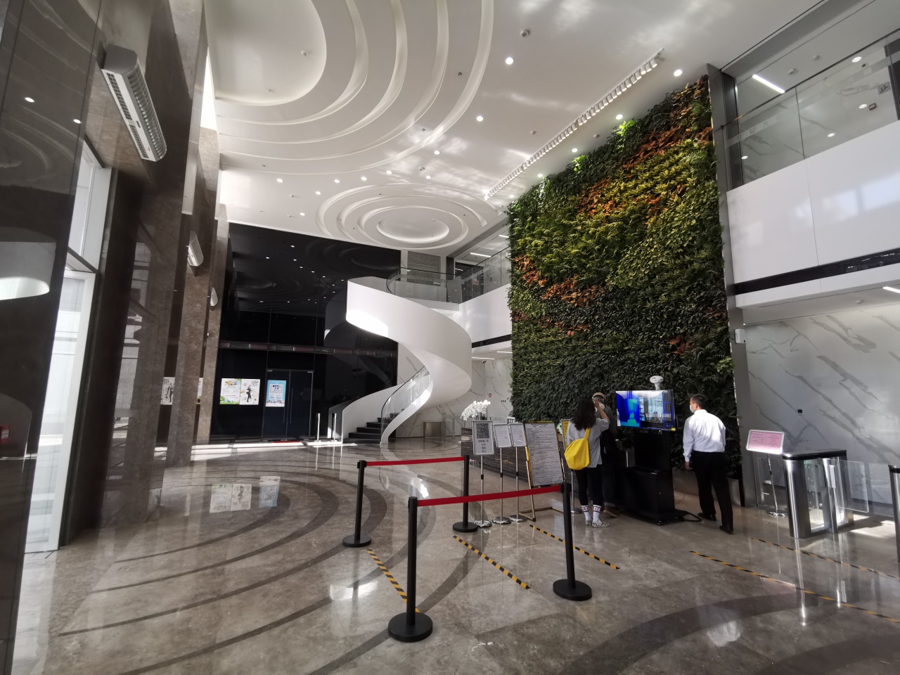 住总大厦实拍图3