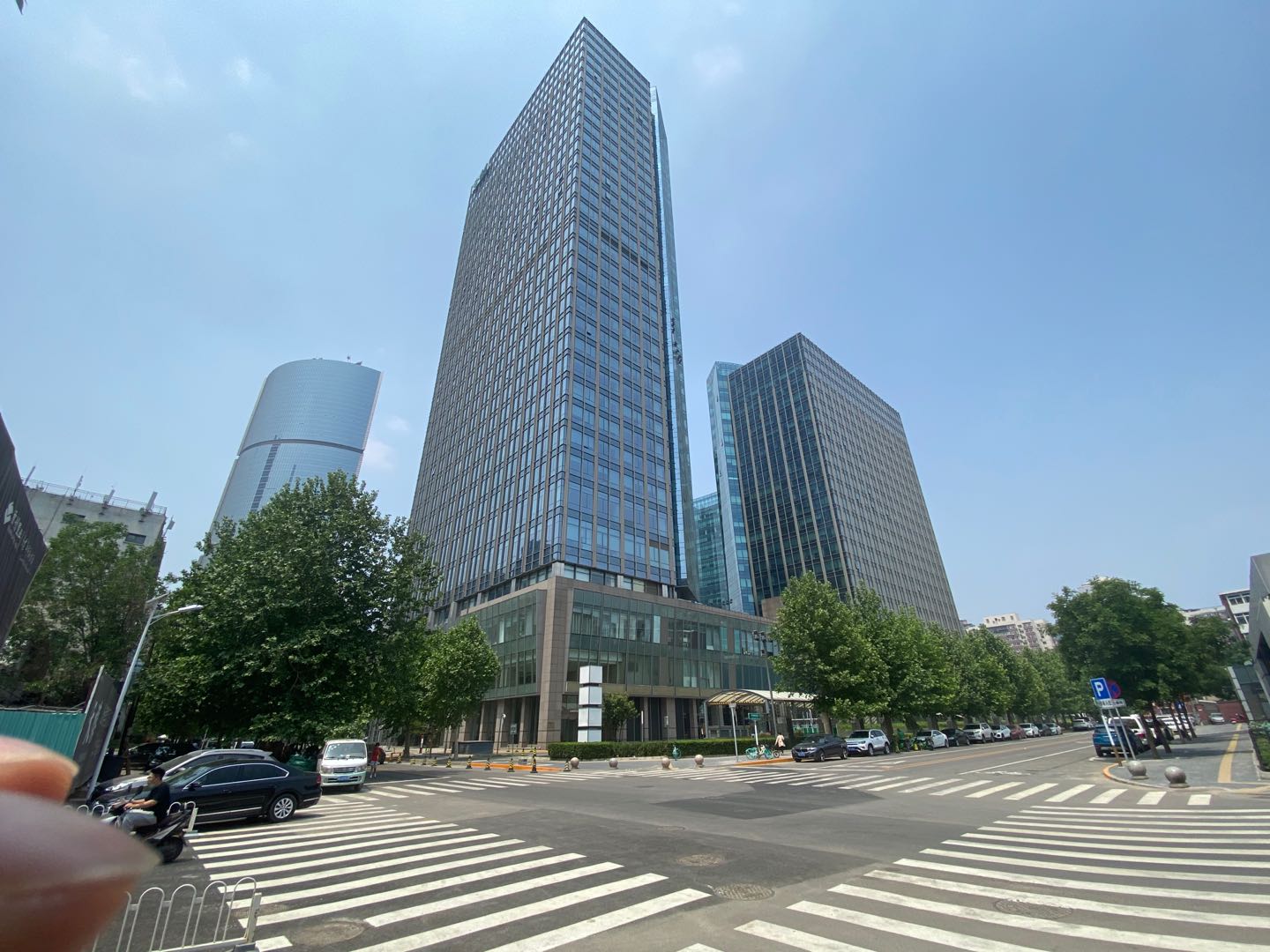 泰康金融大厦周边环境