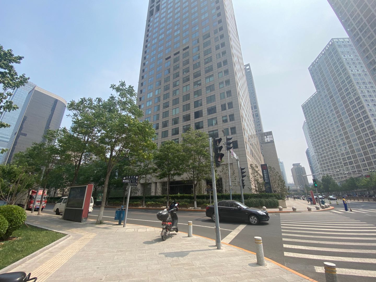 PICC大厦实拍图1