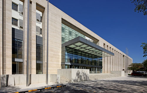 青政大厦实拍图2