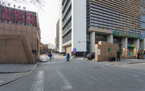 青政大厦实拍图3