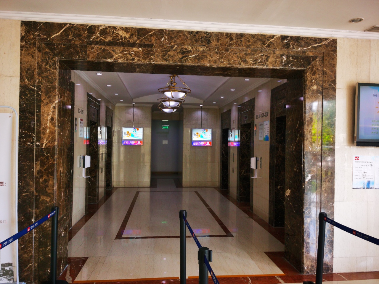 金隅大厦实拍图3