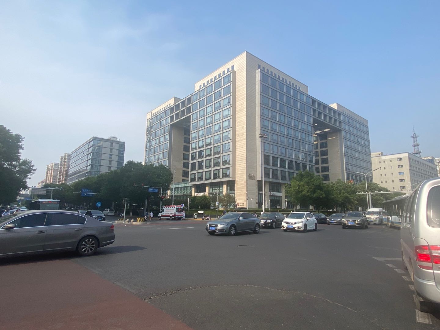 雍贵中心实拍图3