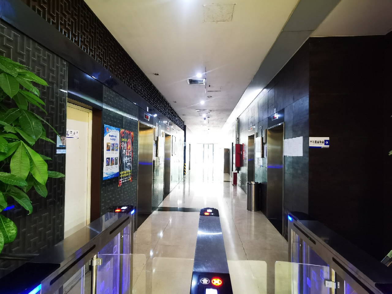 霄云中心实拍图1