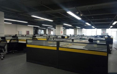 中间建筑实拍图1