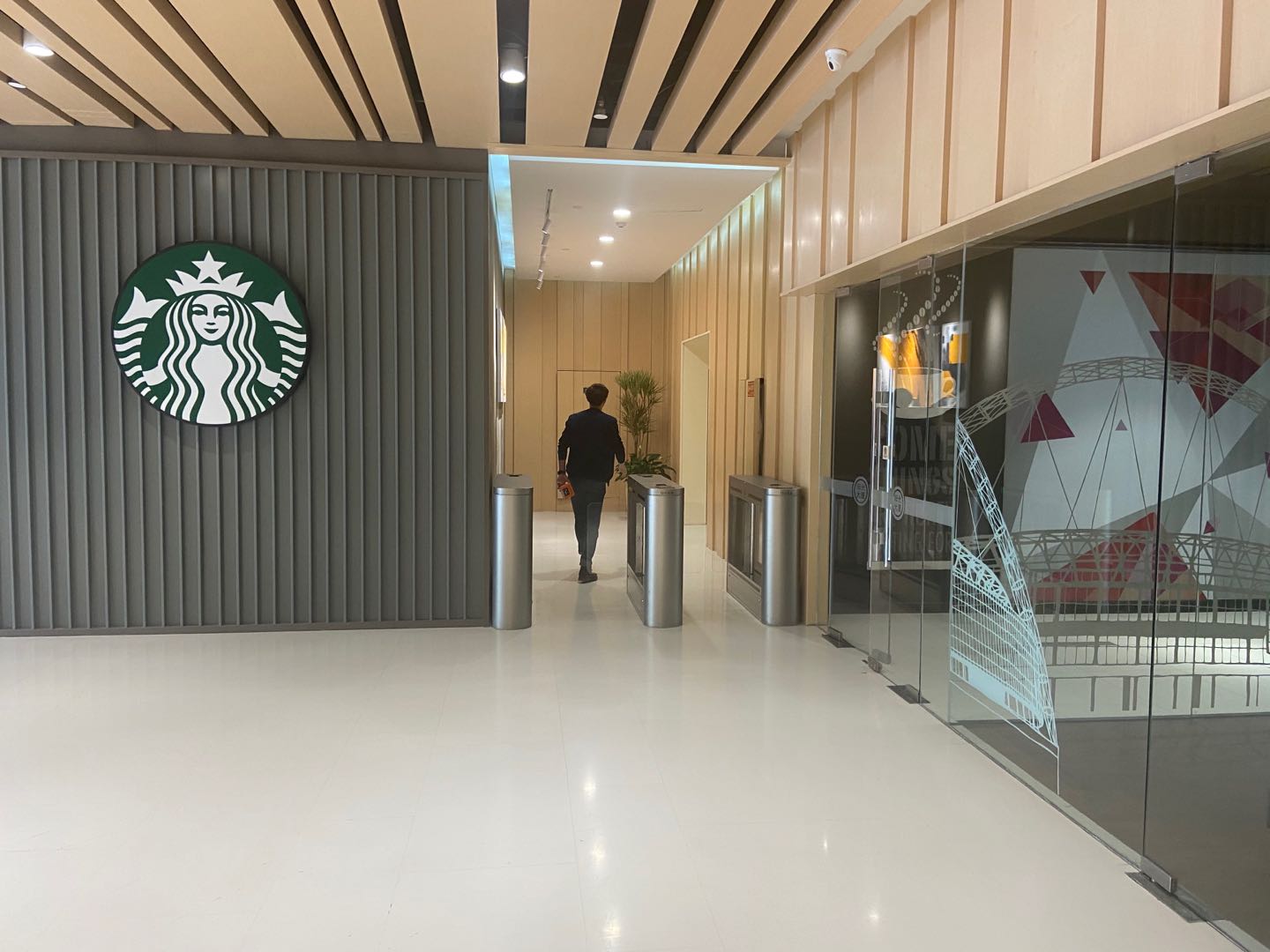 阳光大厦实拍图1