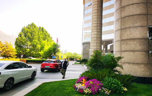 企业租办公室为什么要选高档写字楼?现在高端写字楼多少租金?