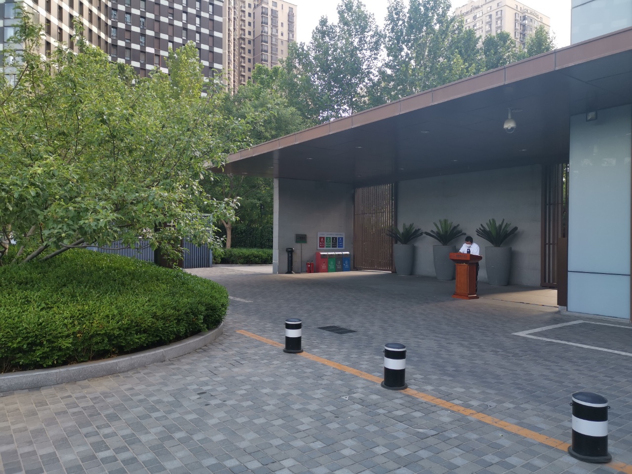 信德京汇中心入口